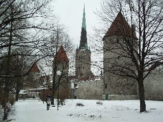 Tallinn van buiten de stadsmuren gezien